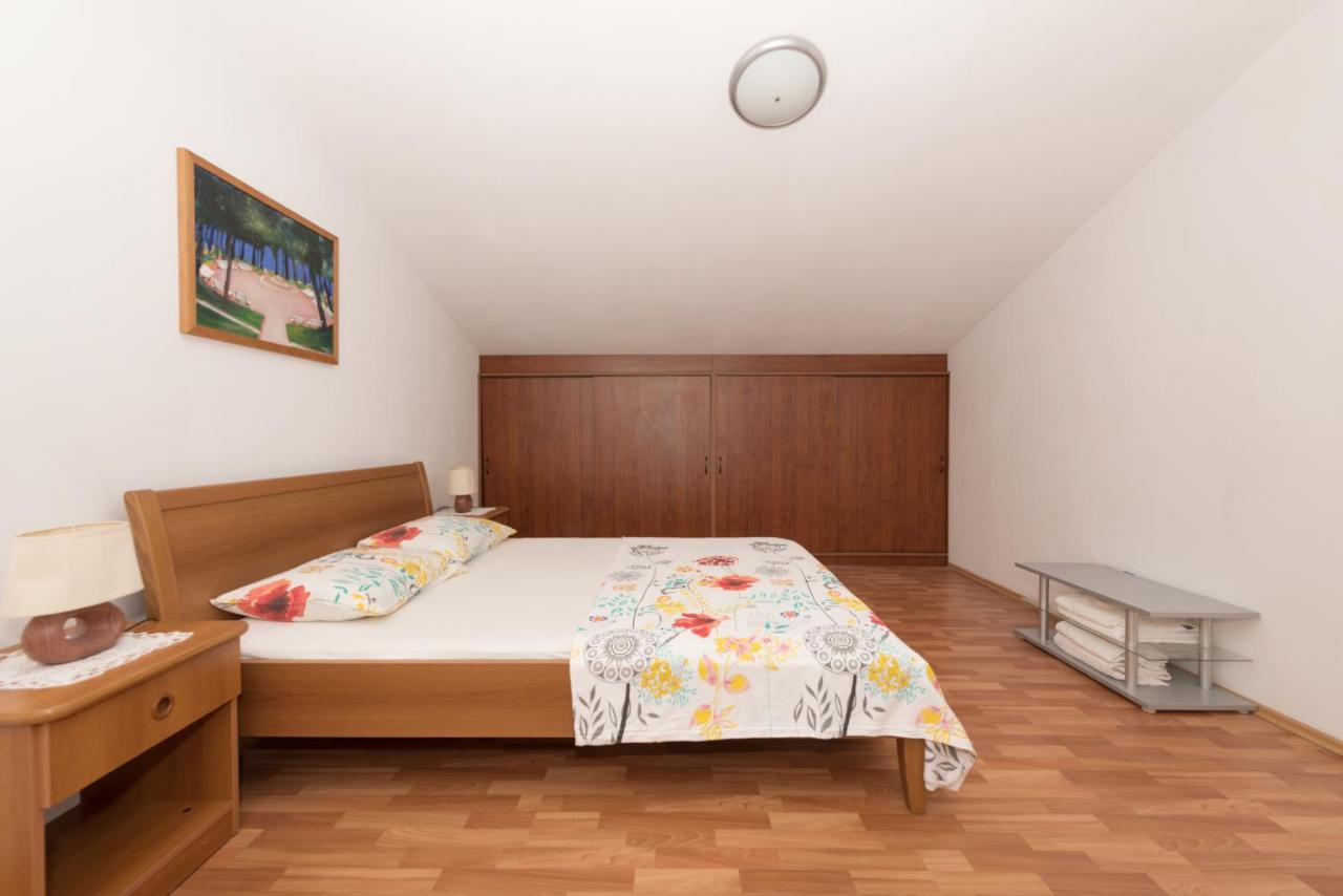 Apartments Zoka Макарска Екстериор снимка